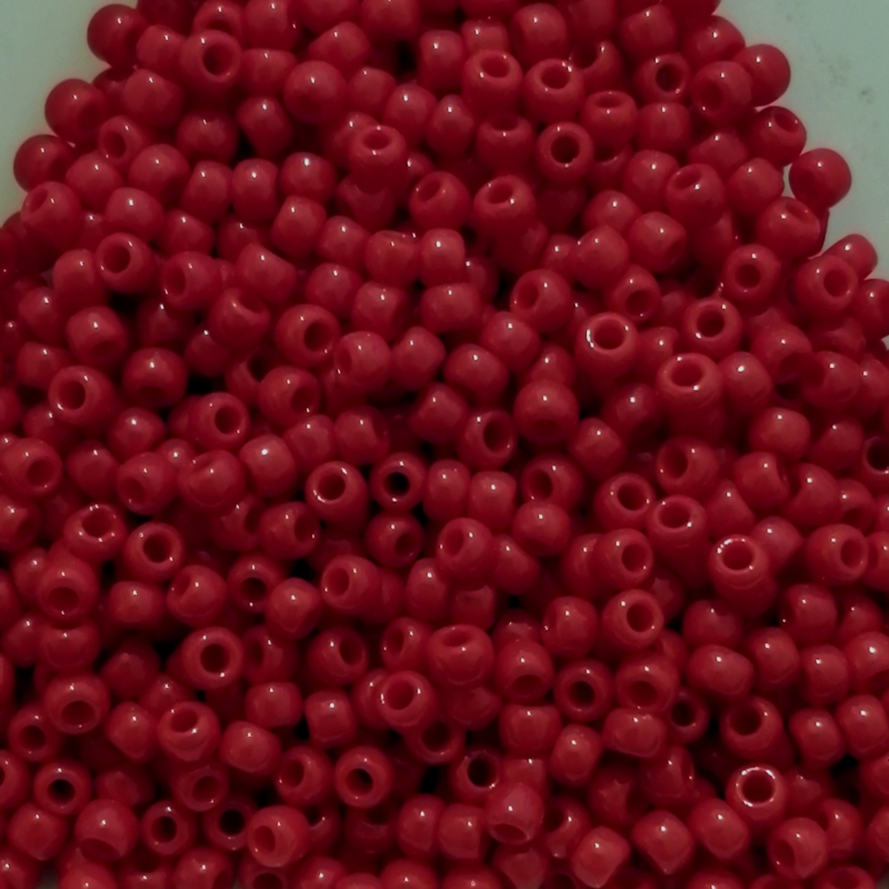 Toho 11/0 - 2,2 mm Opaque Pepper Red