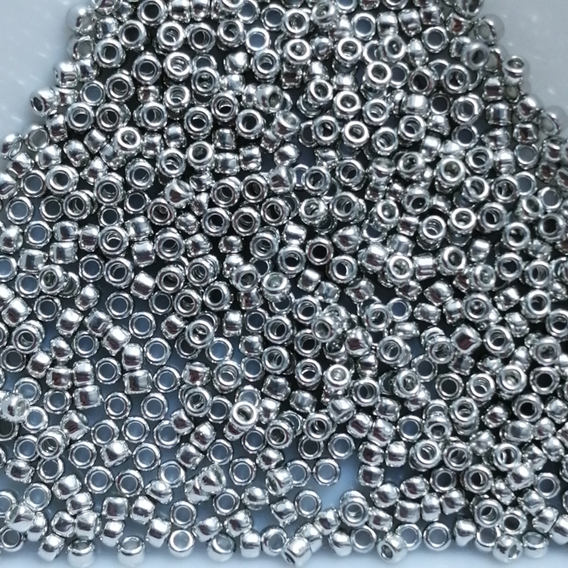 Toho 15/0-1,5 mm - 3g - Farbe: 714 Metallic Silver (echt versilbert)