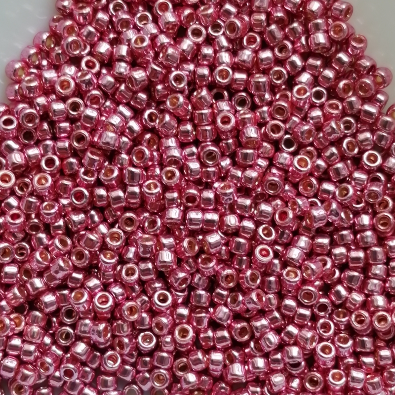 Toho Rocailles 15/0 - 1,5 mm - 5g - Farbe: PF553 Galvanized Pink Lilac