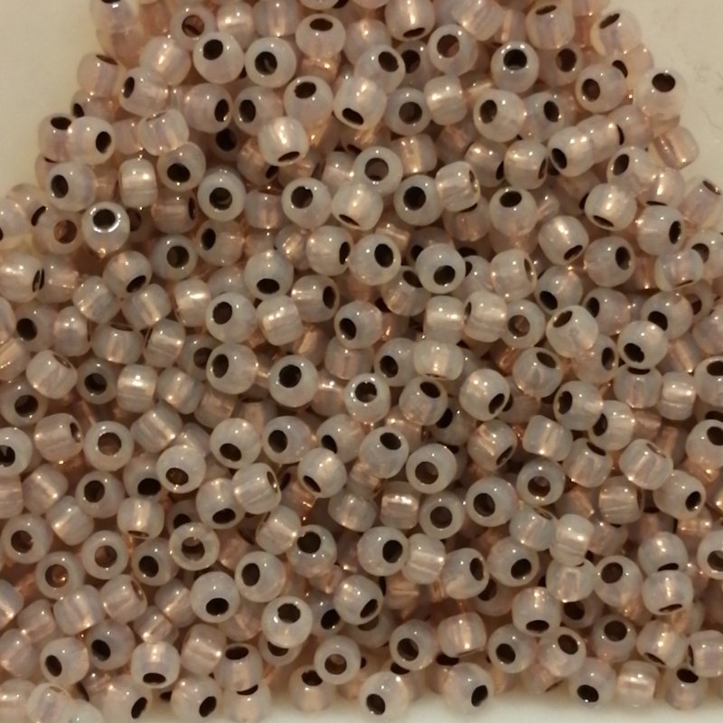 Toho 11/0 - 2,2 mm Copper-Lined Alabaster