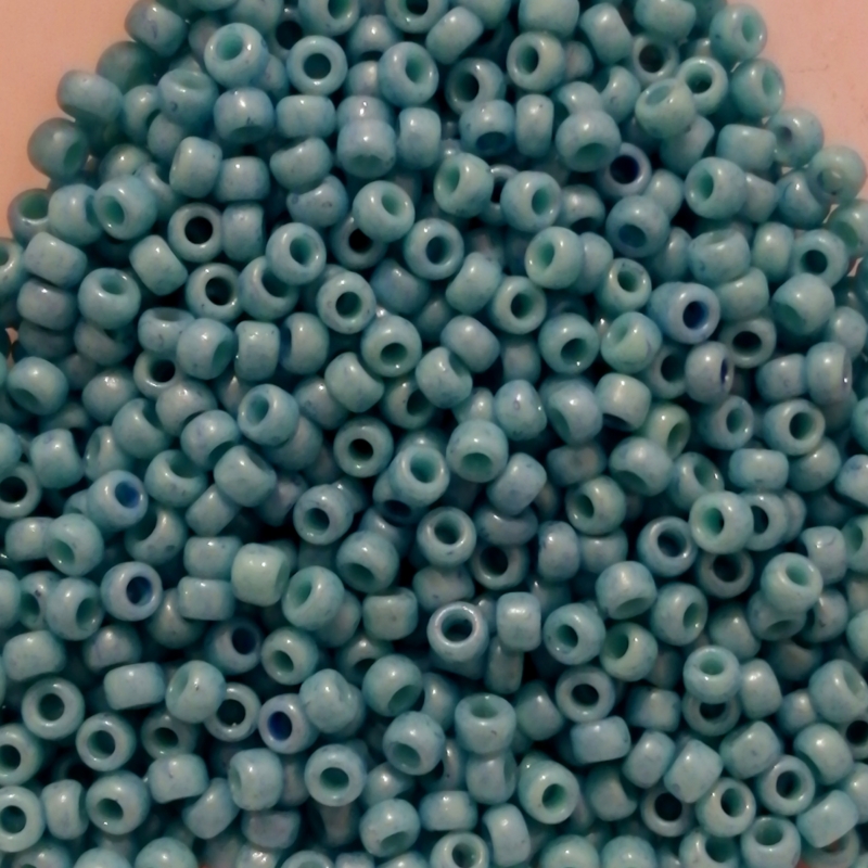 Toho 11/0 - 2,2 mm - 8g - Farbe: 2012 Ancient Sky Blue