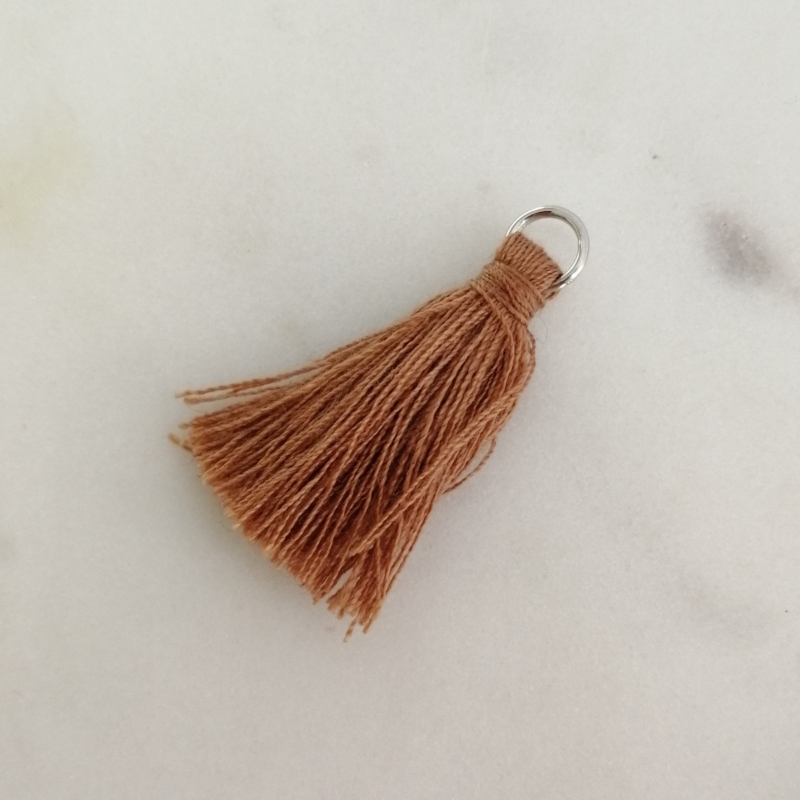 Quaste 3cm Braun