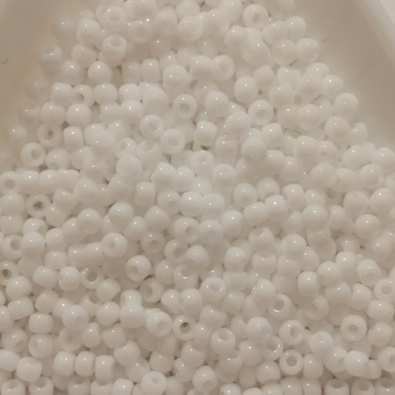 Toho 8/0 - 3 mm Opaque White